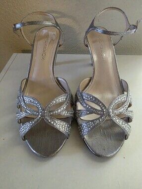 Caparros Silver Metallic Rhinestone Strappy Kitten Heels 9.5B Leather Sole